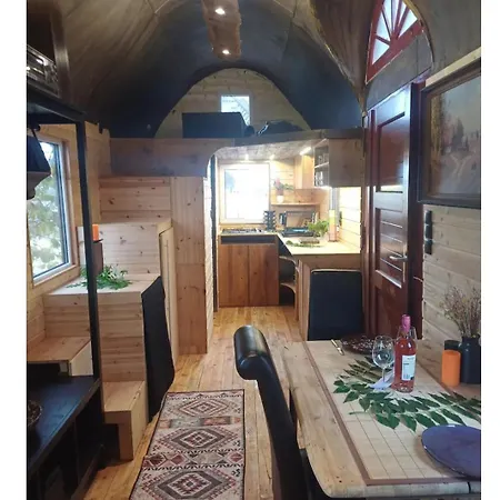 Kajas Schaeferwagen An Der Bockwindmuehle * Beelitz