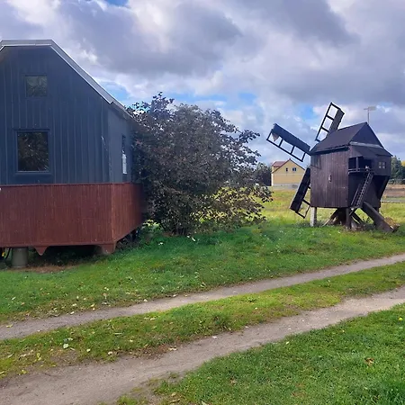 Kajas Schaeferwagen An Der Bockwindmuehle Beelitz